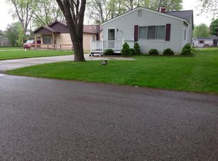 837 Gibson Ave, Oxford, MI 48371