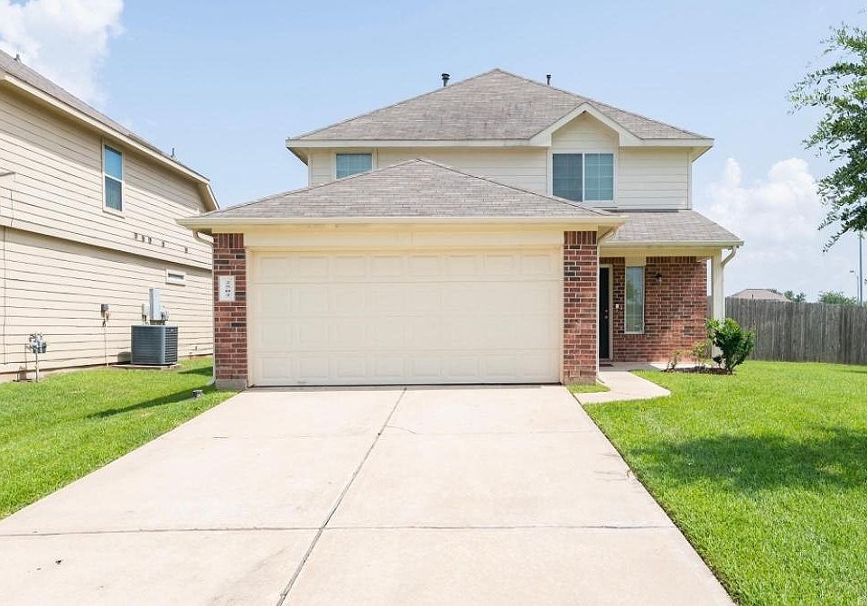 1st image of 2501 Camarilla Ln