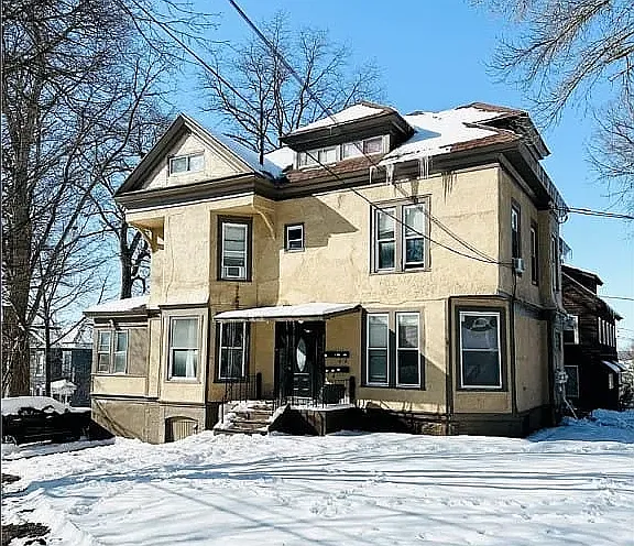 315 Oak St #ST4