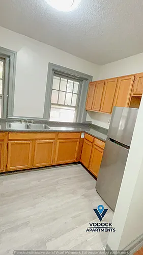 928 Asylum Ave #103 Photo 1