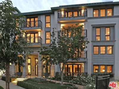 441 S Barrington Ave #206, Los Angeles, CA, 90049