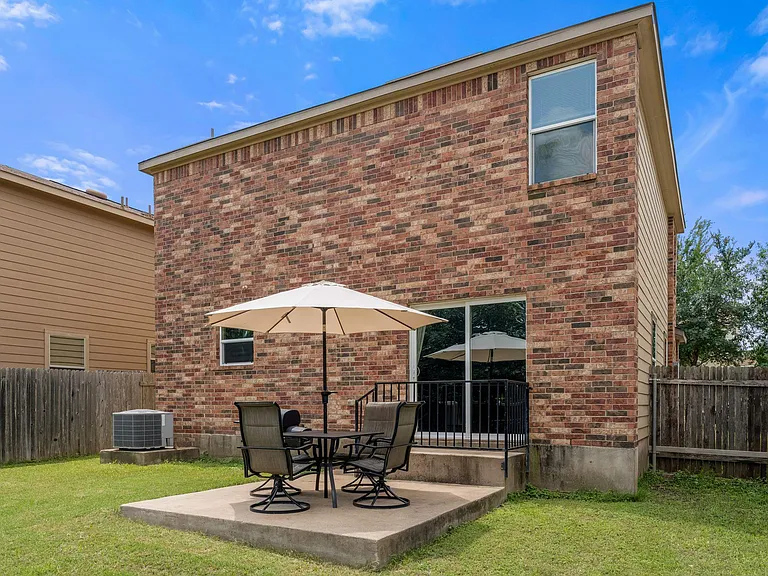 6708 Glebe Path — Photo 35