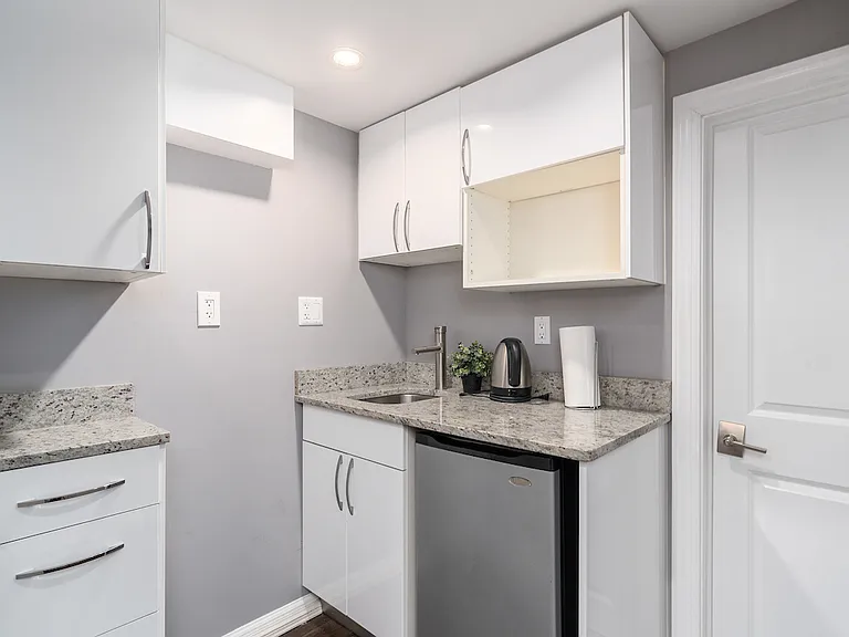 2650 Woodley Pl NW — Photo 27