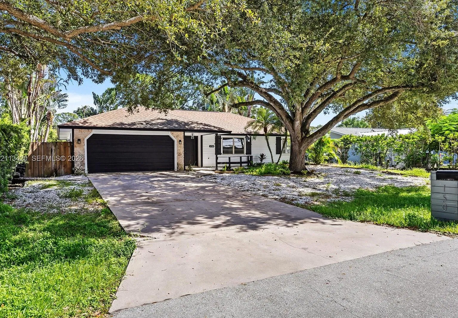 Indian River Heights Unit — Photo 3