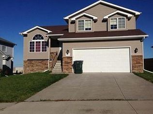 2432 N 88th St, Lincoln, NE 68507