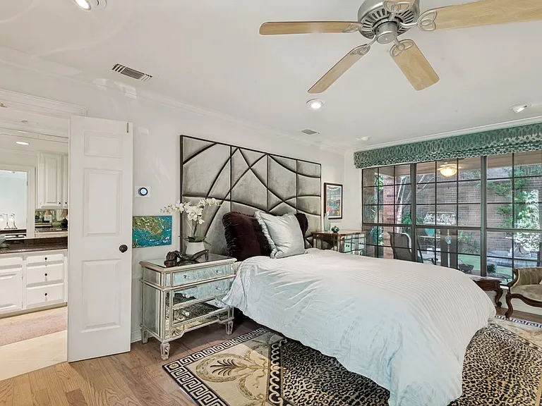 6908 Park Ln — Photo 12