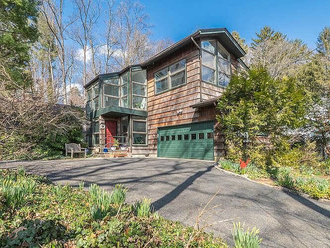 1st image of 356 Littleworth Lane