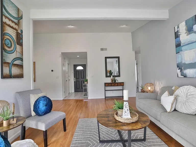 310 Curie Dr — Photo 34