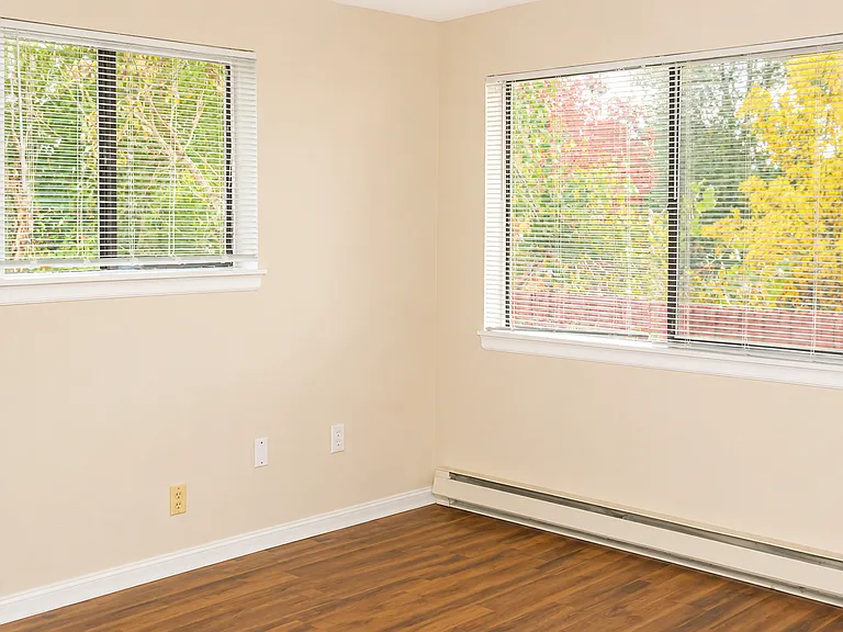 720 Pierce Street — Photo 4