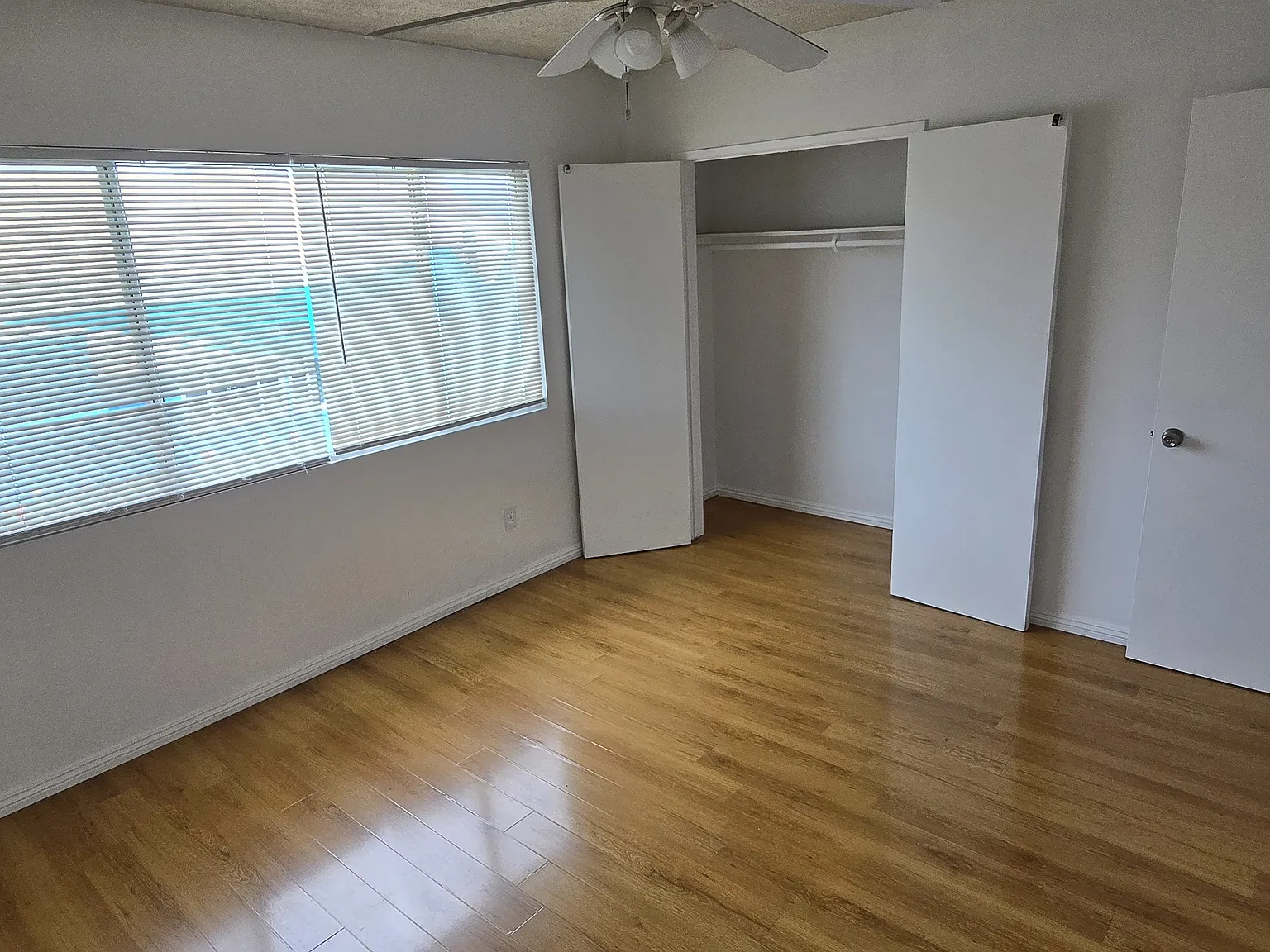 533 W California Avenue — Photo 3