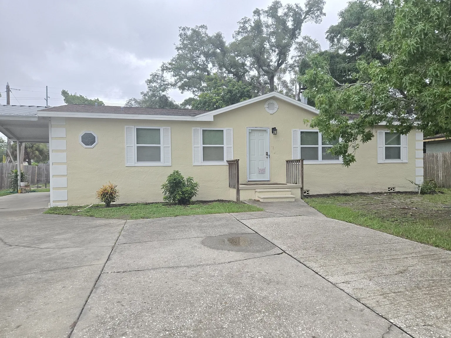 2304 Kingston Street S — Photo 1