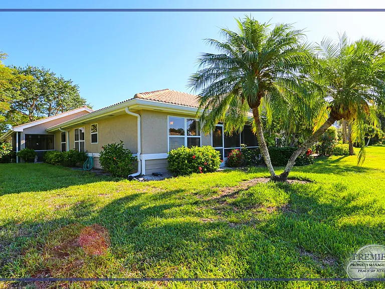 402 Emerald Bay Cir #E7 — Photo 50