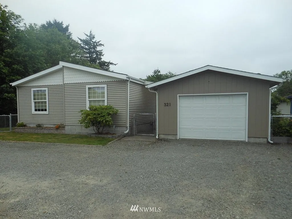 321 Sid Snyder Drive photo 1