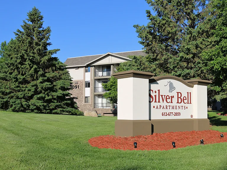 Silver Bell Apartments — Photo 2