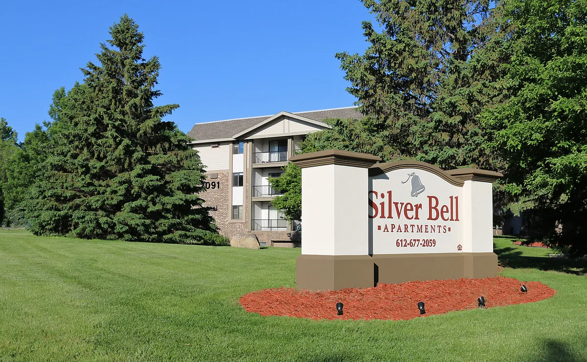 Building Photo - Silver Bell Apartments