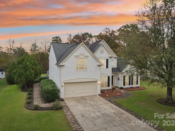 5859 Heartwood Ct, Harrisburg, NC 28075