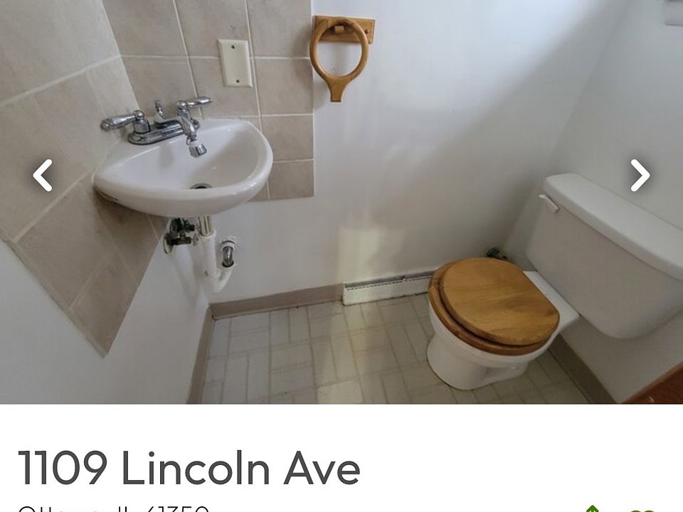 Bathroom off main bedroom