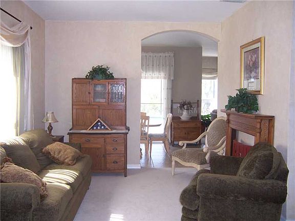 3rd image of 6043 Palomaglade Dr