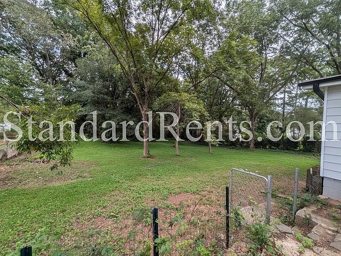 2nd image of 263 Rocking Hill Dr SW