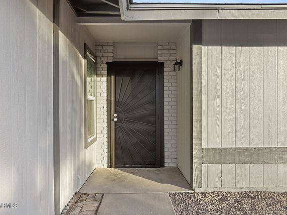 5th image of 6120 W Mauna Loa Ln