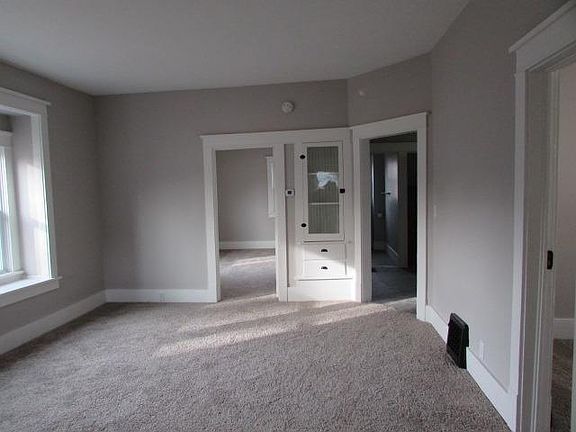 5th image of 6804 Ballard Ave