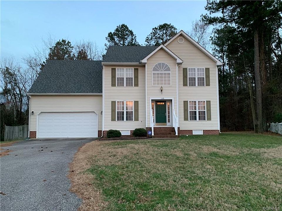 2nd image of 136 Bluffs Dr