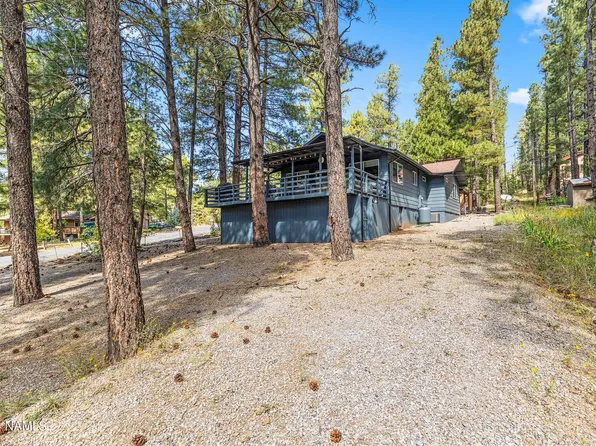 10 Lodge Dr, Munds Park, AZ 86017