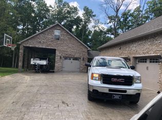 77 Double Eagle Ct, Morehead, KY 40351