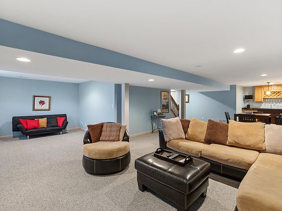 4th image of 10220 Ash Creek Dr