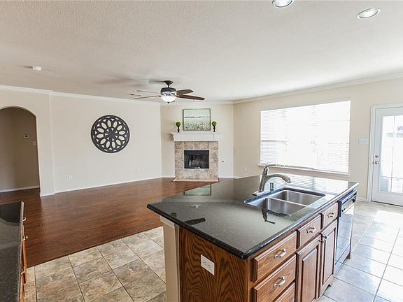 4th image of 2405 Merrimac Dr