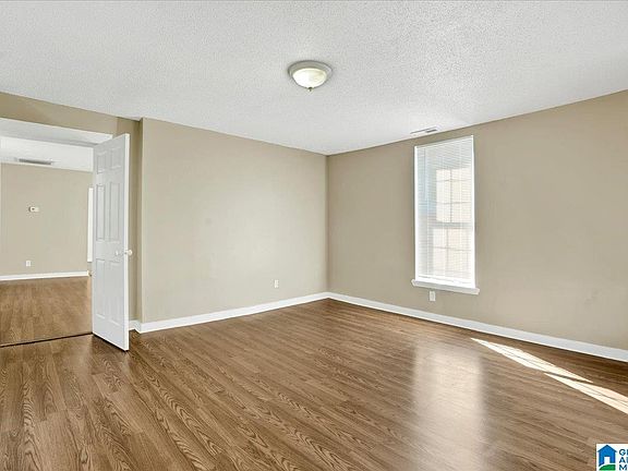 3rd image of 2817 Avenue C