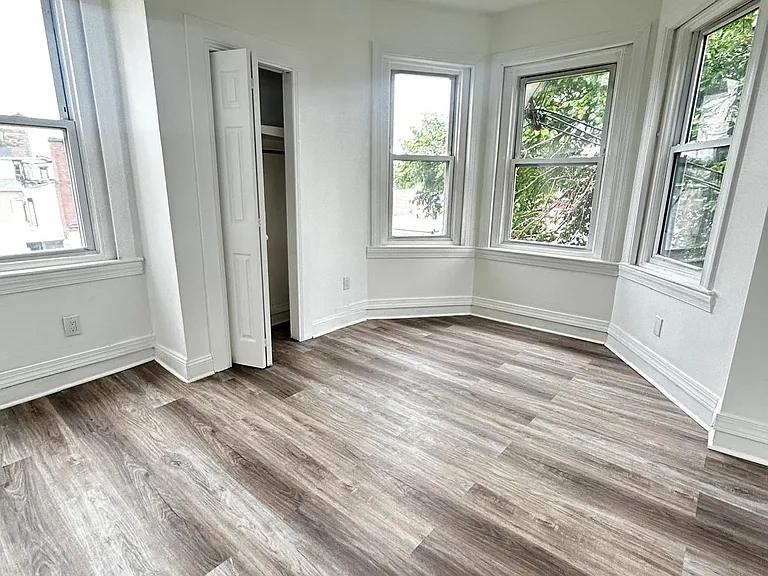 1111 W Lehigh Ave #5 — Photo 4