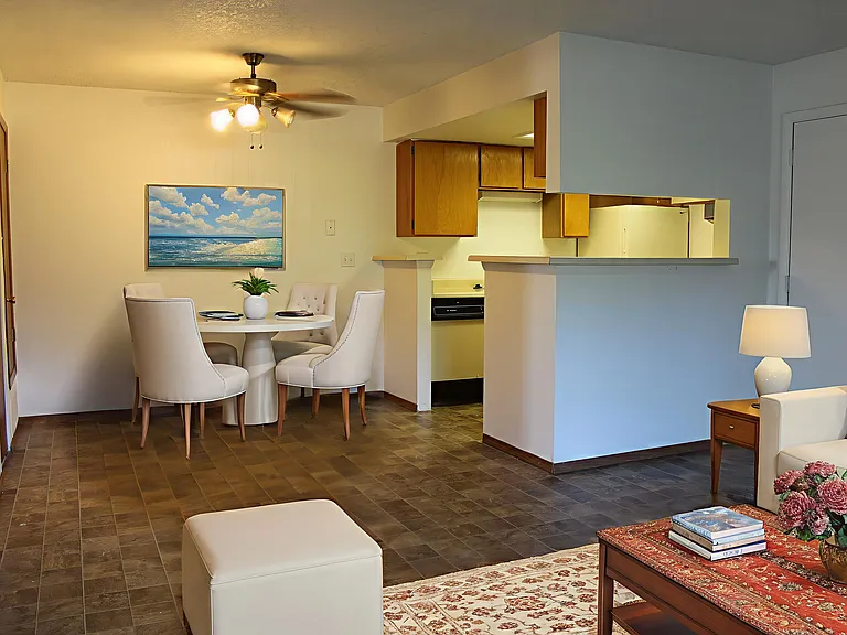 Willow Ridge Apartments — Photo 23