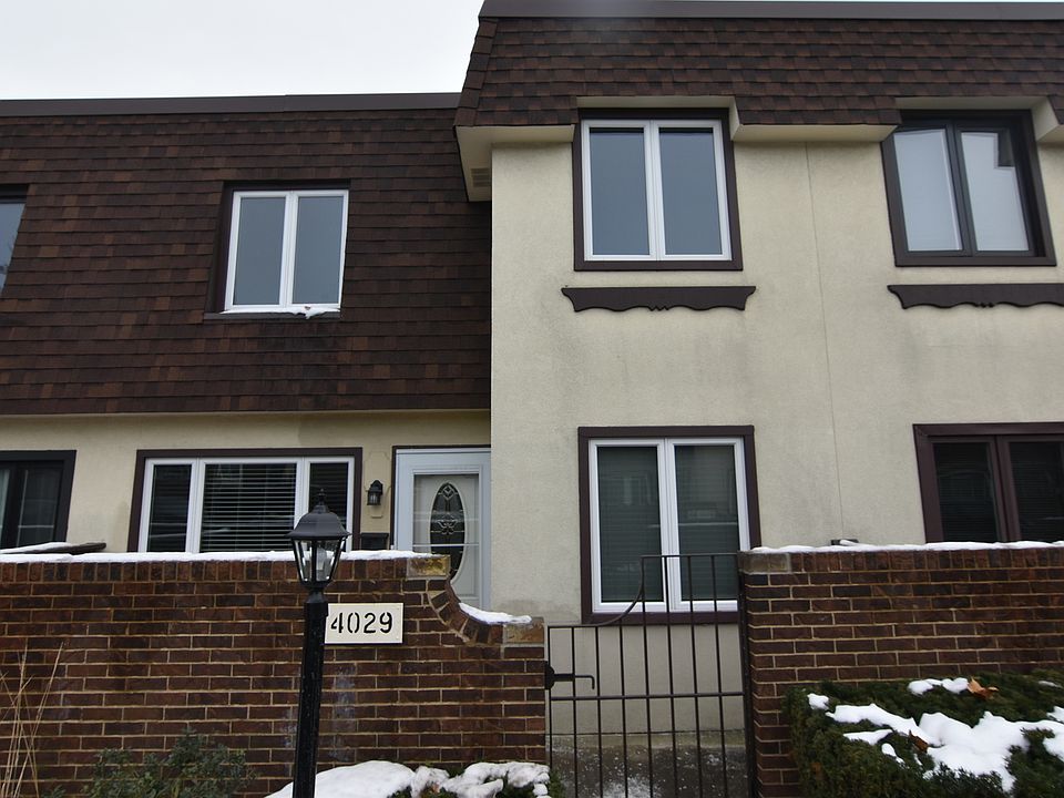 1st image of 4029 W Almansa Ln #15