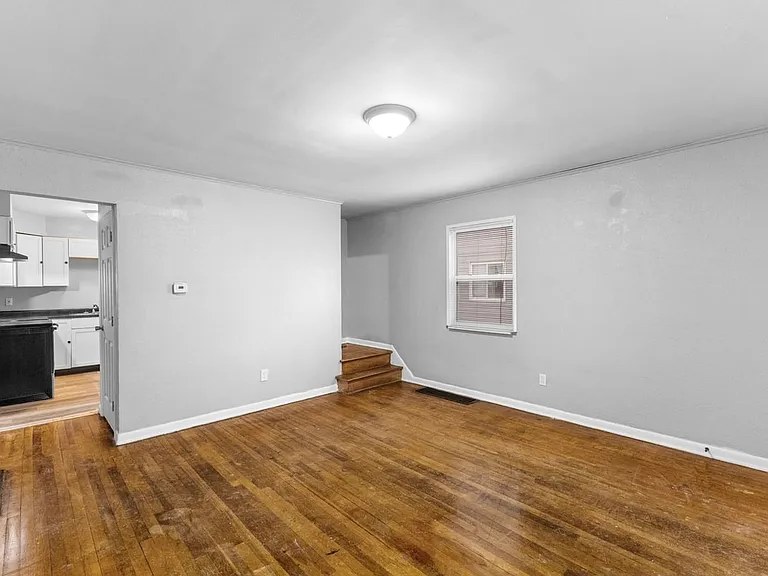 384-386 S Napoleon Ave #386-S — Photo 14