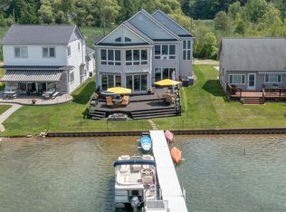 1408 Bayview St, White Lake, MI