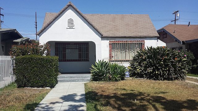 1st image of 1231 W 58th Pl