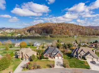 123 Tradewind St, Clinton, TN 37716