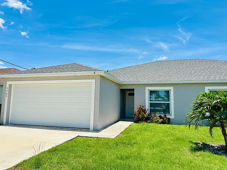 3305 SW 15th Pl #3305 — Photo 3