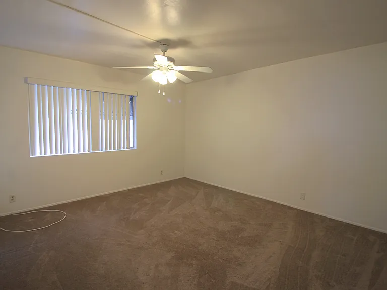 2835 Polk Ave — Photo 15