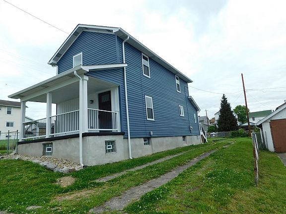 3rd image of 408 3rd St