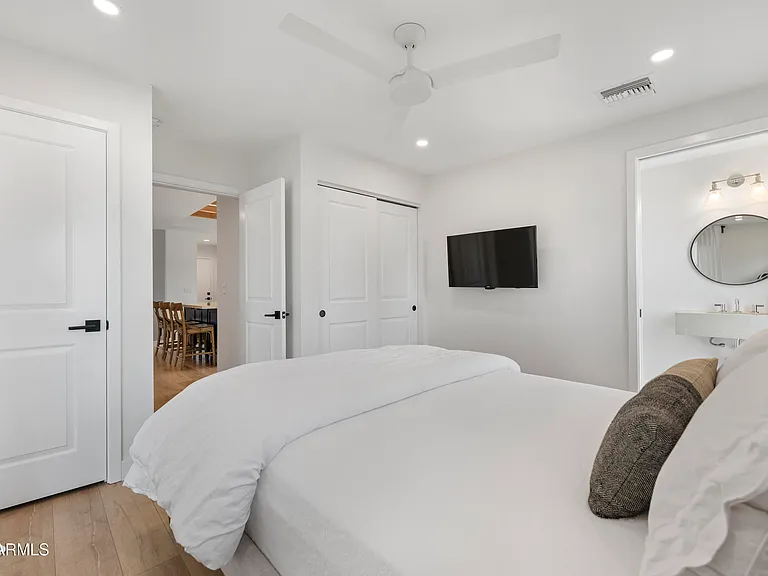 4244 N 35th Pl — Photo 28