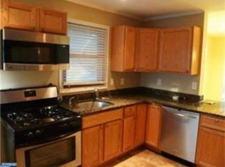 478 Shurs Ln, Philadelphia, PA 19128