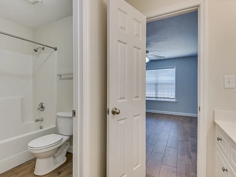 1609 Bradley Way — Photo 16
