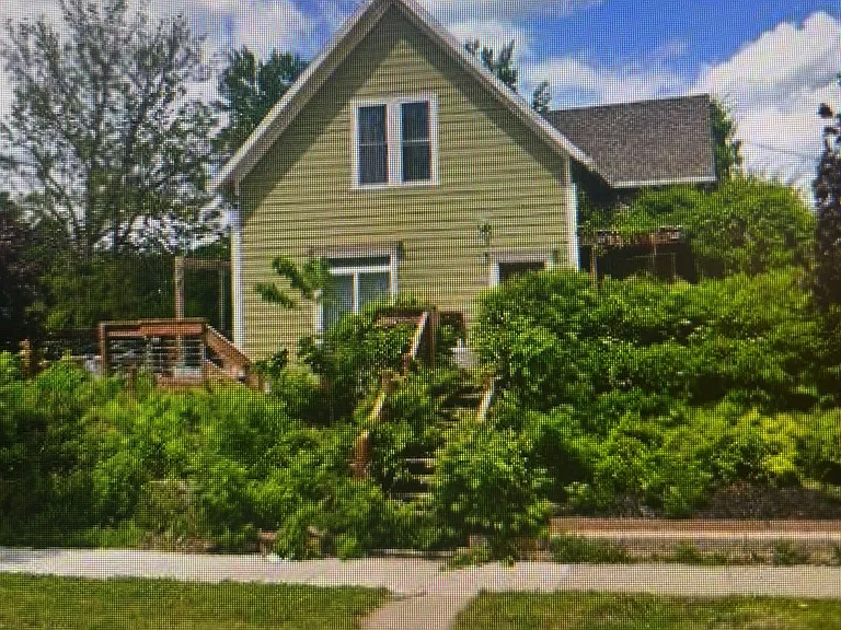 424 S Summit Ave — Photo 1
