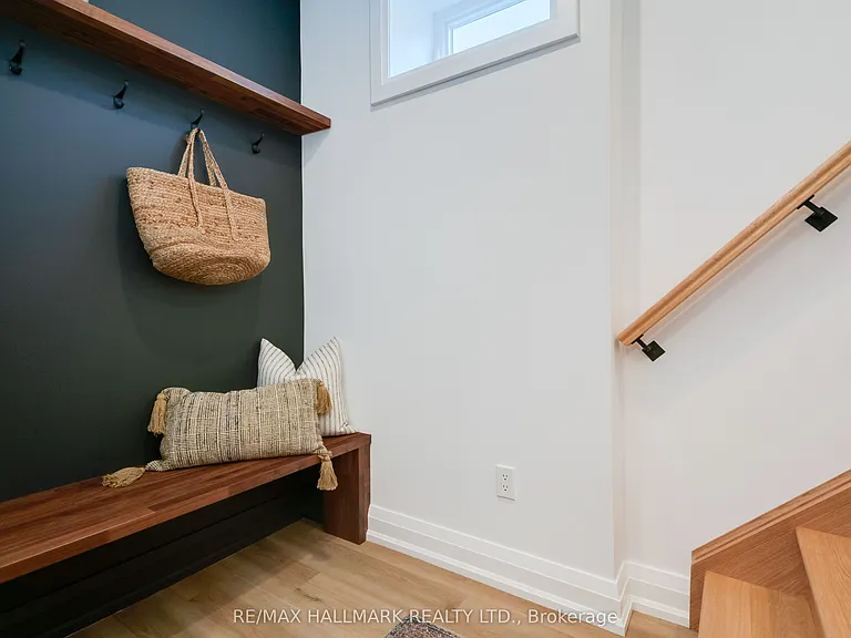 47 Park St #LOWER — Photo 3