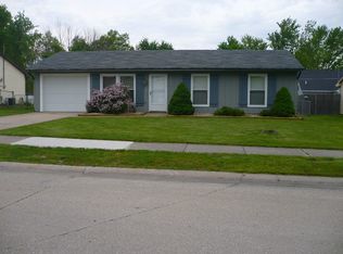 1329 Springbrook Rd, Fort Wayne, IN 46825