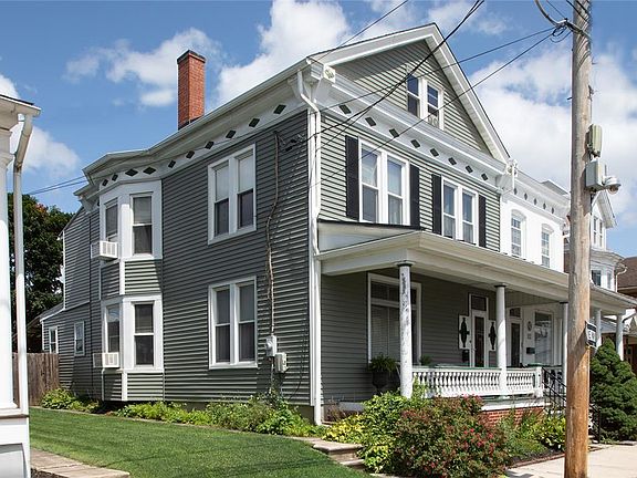 3rd image of 329 W Walnut St