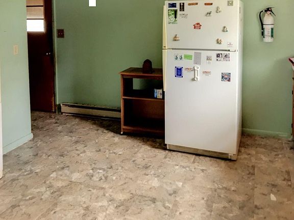 5th image of 18 Whiteoak Cir
