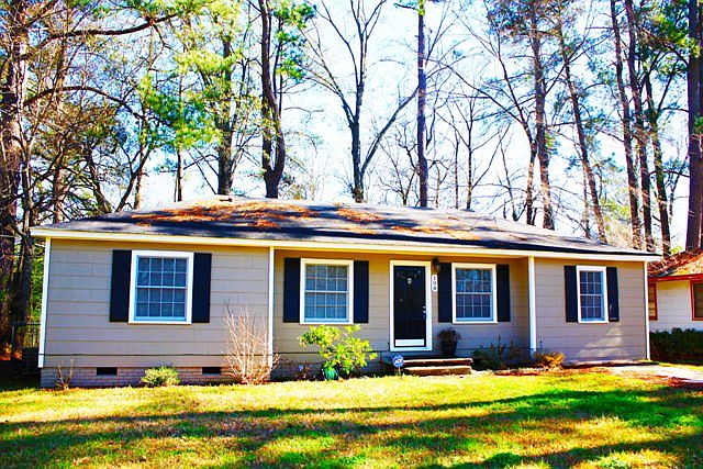 1st image of 108 Pine Park Dr